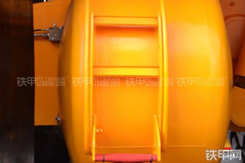 首钢重汽SGE190AC非公路自卸车整机外观