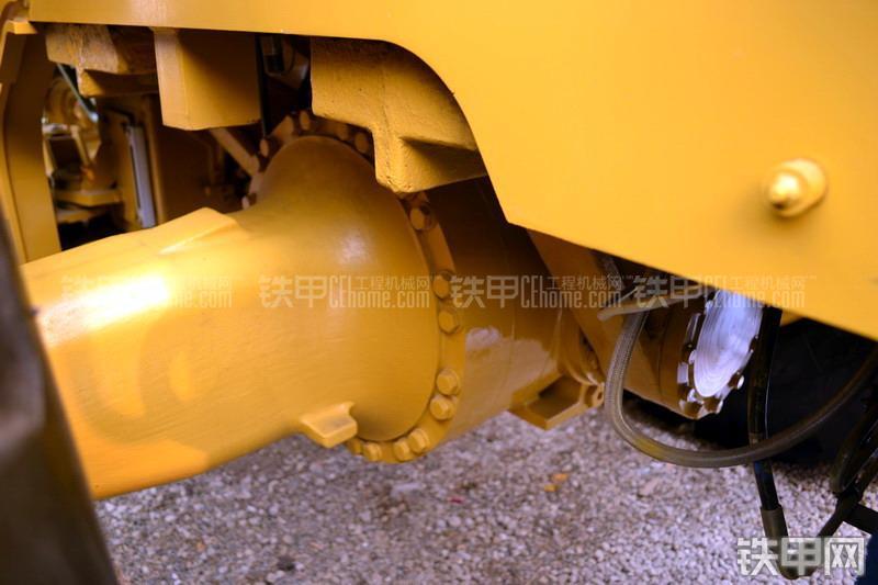 山工SEM658C装载机整机外观