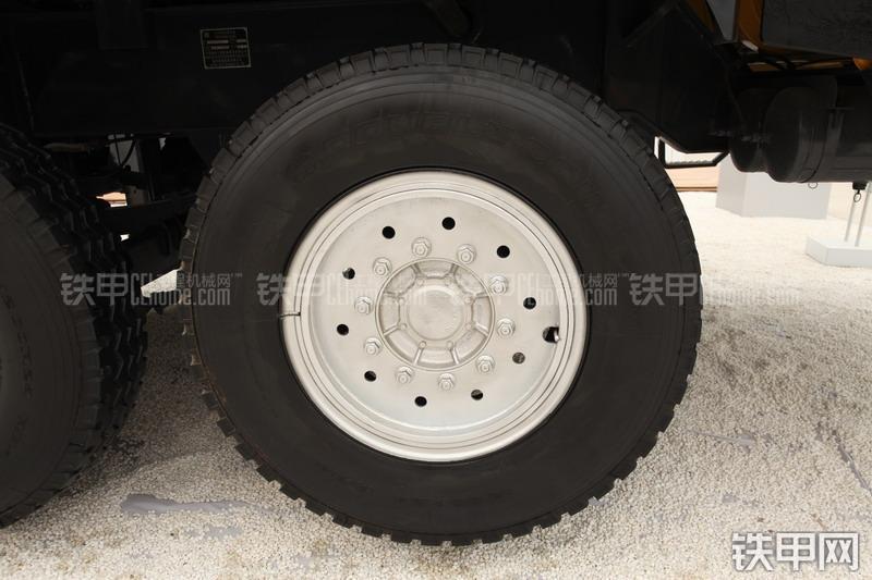 徐工QY160K起重机整机外观