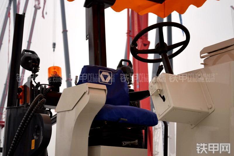 徐工XM101Q铣刨机整机外观