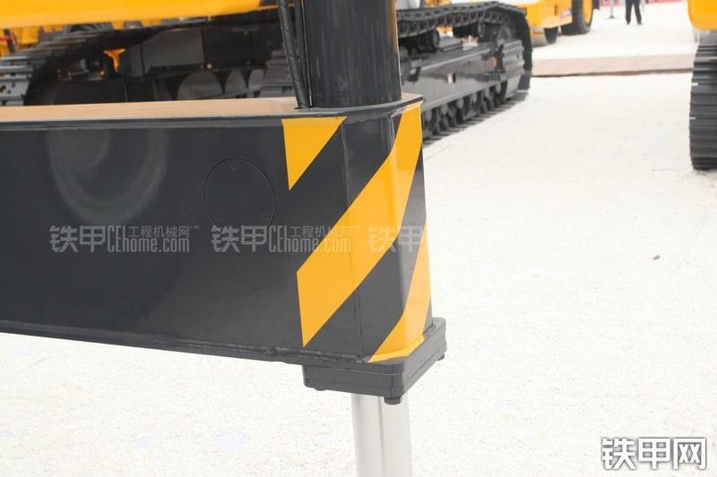 徐工RT60起重机整机外观