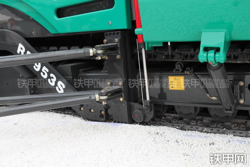 徐工RP953S沥青摊铺机整机外观