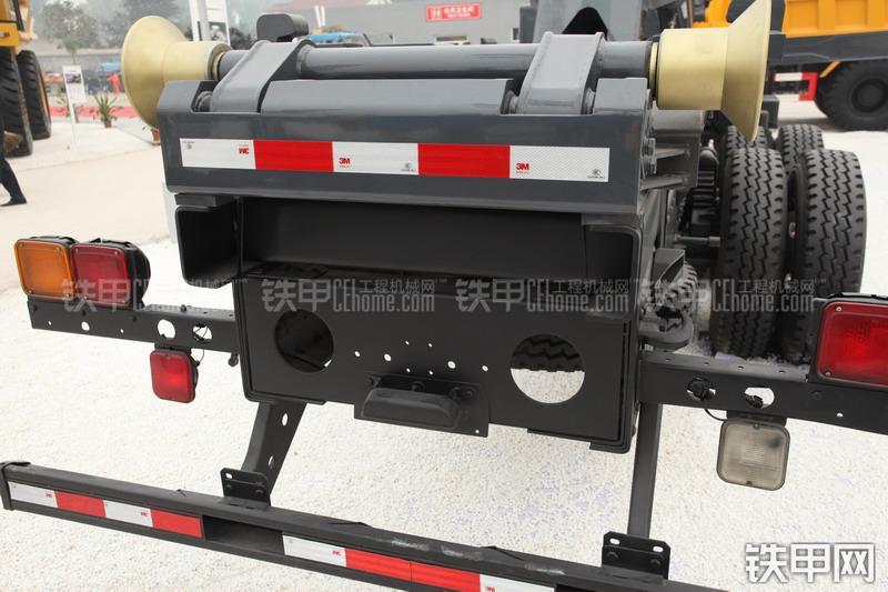 徐工SQZ600K起重机整机外观