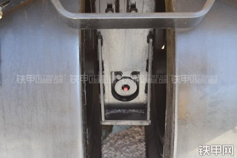 山推SR30T-3压路机整机外观