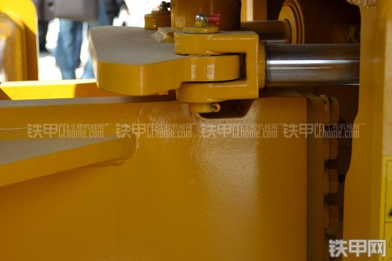 山推SR10压路机整机外观