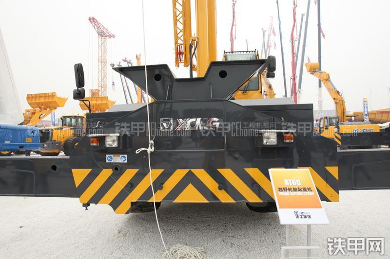 徐工RT60起重机整机外观