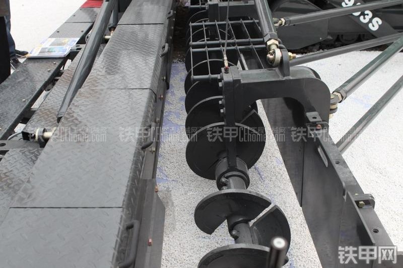 徐工RP953S沥青摊铺机整机外观