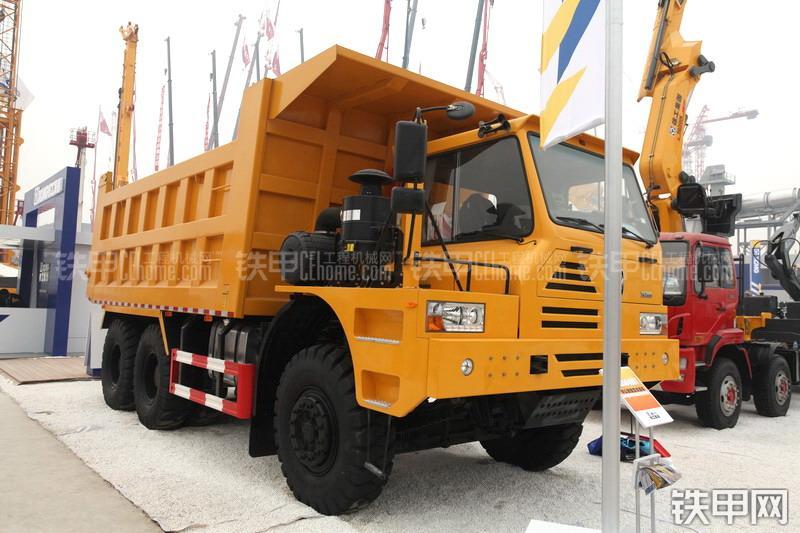 徐工NXG5640DT非公路自卸车整机外观