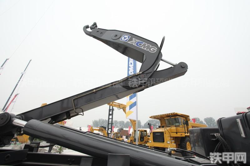 徐工SQZ600K起重机整机外观