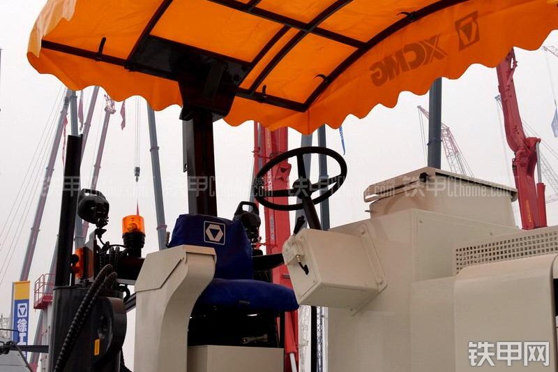 徐工XM101Q铣刨机整机外观