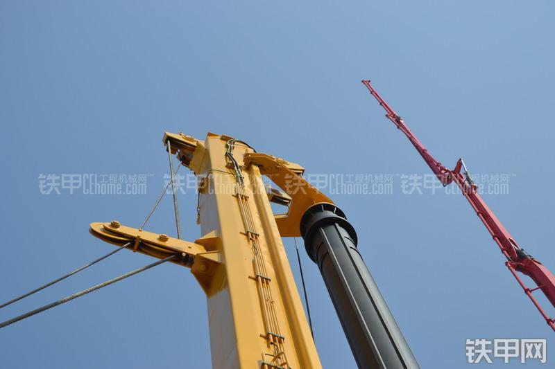 山推SER26旋挖钻整机外观