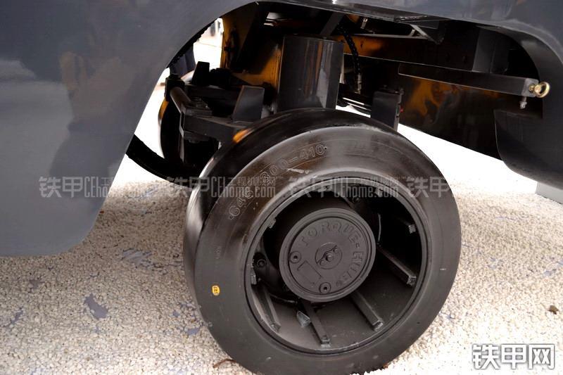 徐工XM101Q铣刨机整机外观