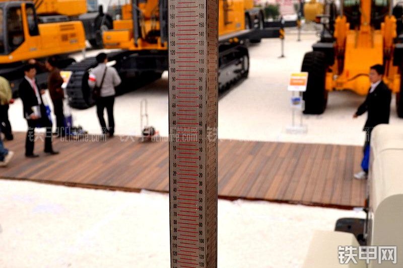 徐工XM101Q铣刨机整机外观