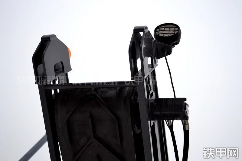 徐工XM101Q铣刨机整机外观