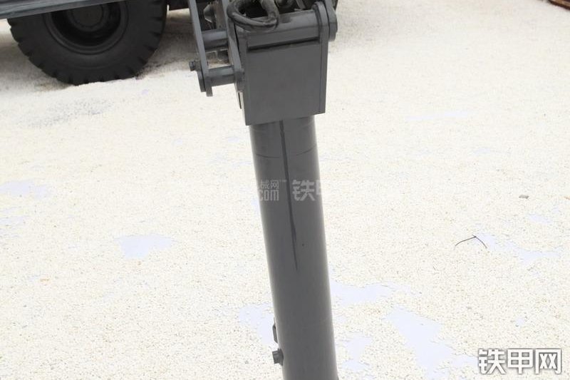 徐工SQZ600K起重机整机外观