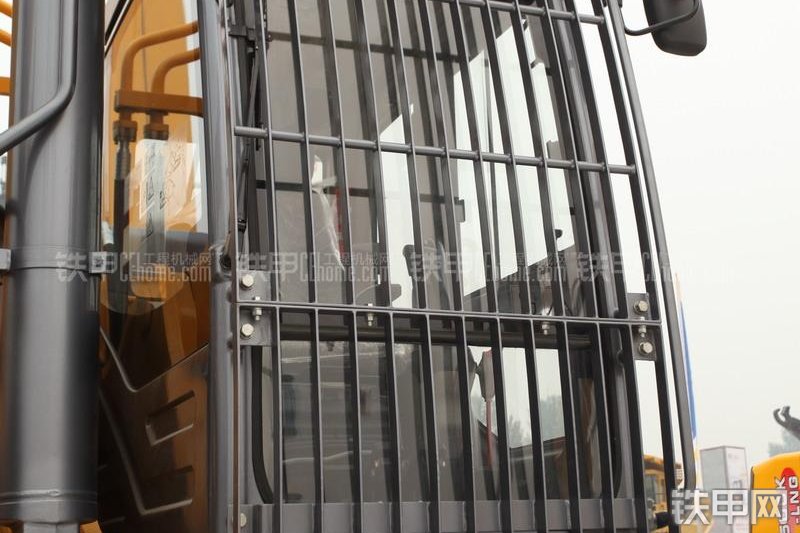 徐工XE700C挖掘机局部