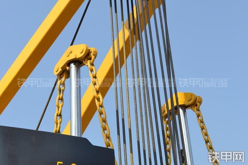 山推SC150C起重机整机外观