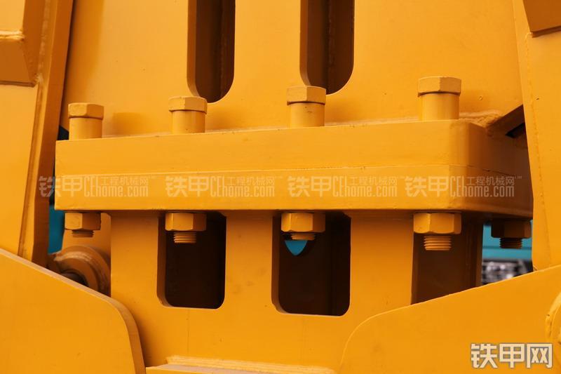 山河智能SWHG42连续墙抓斗整机外观