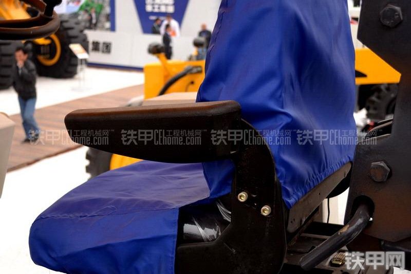 徐工XM101Q铣刨机整机外观