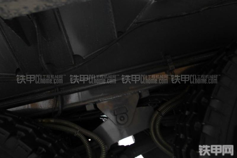 徐工QY160K起重机整机外观