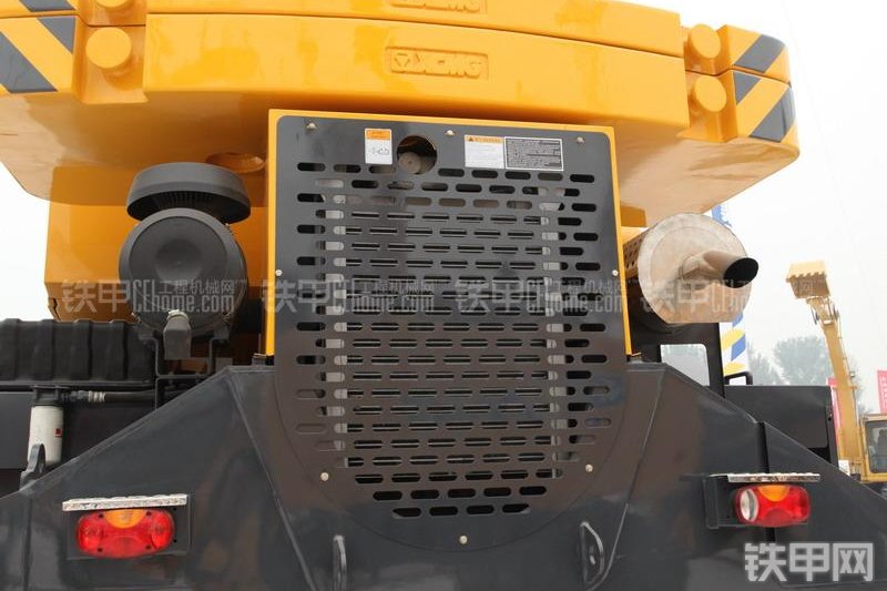 徐工RT60起重机整机外观