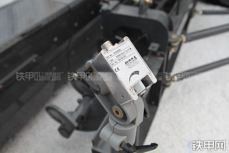 徐工RP953S沥青摊铺机整机外观