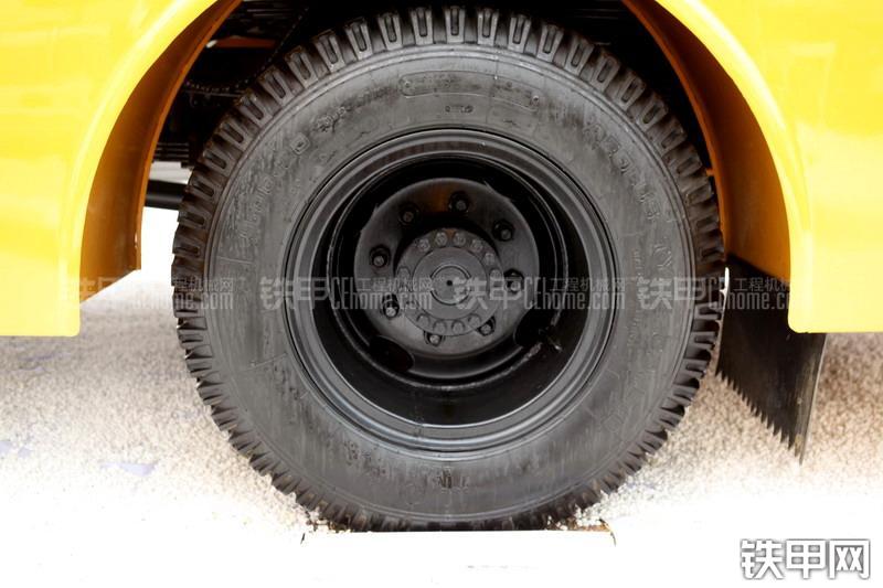 徐工HBC90-I车载泵整机外观