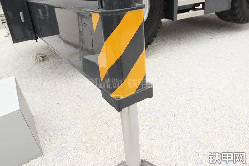 徐工RT60起重机整机外观