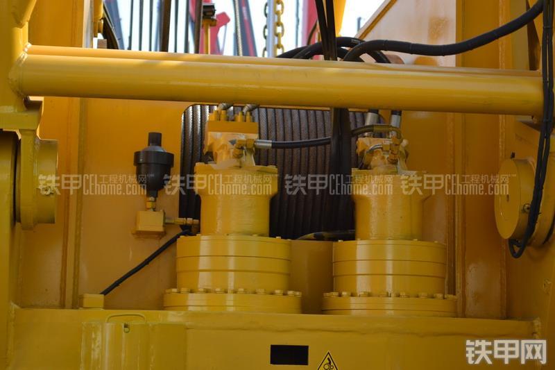 山推SC150C起重机整机外观