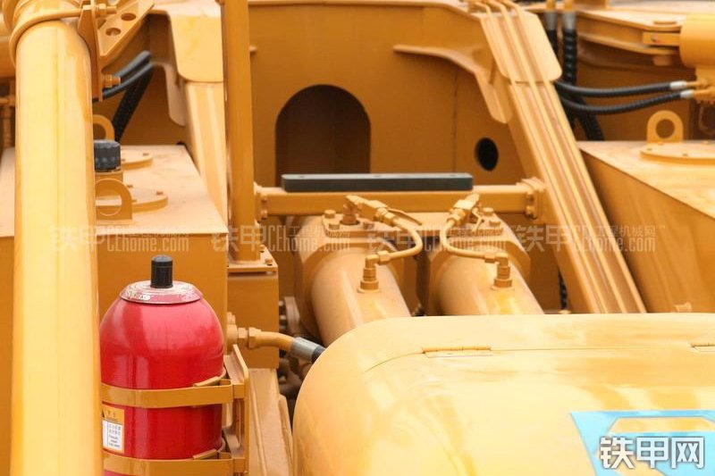 徐工HB48AIII-I(六节臂)泵车整机外观