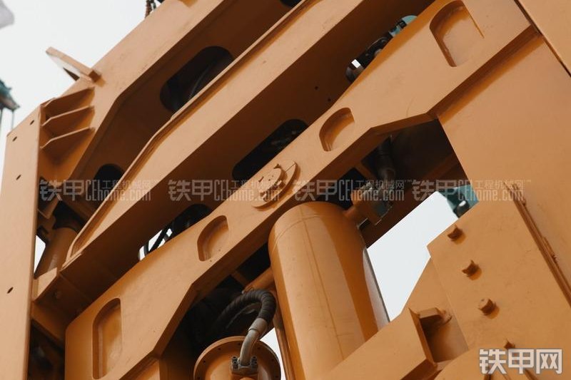 山河智能SWHG42连续墙抓斗整机外观