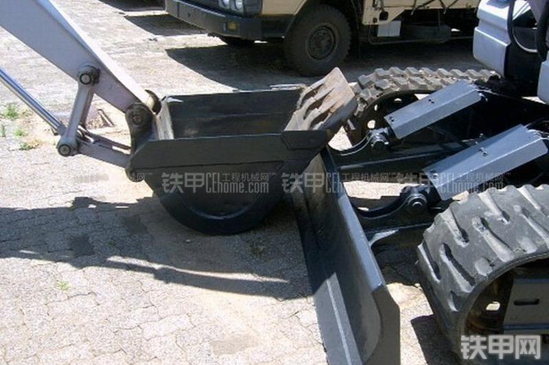 住友SH75U挖掘机整机外观