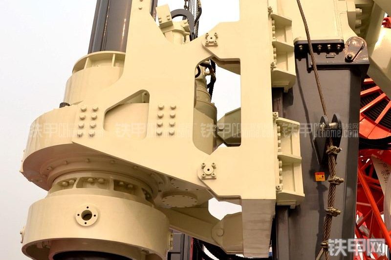 中联重科ZR280C旋挖钻整机外观