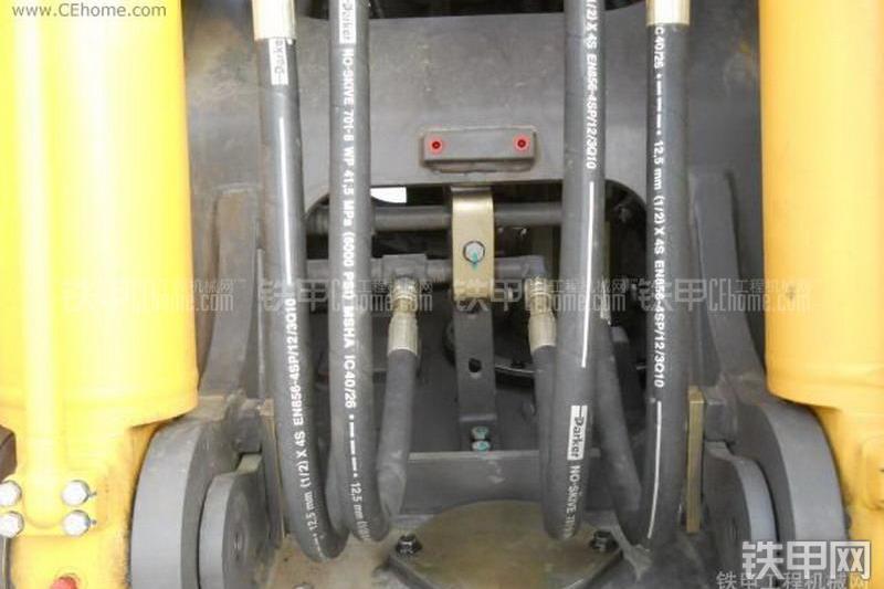 山东临工LG6150挖掘机整机外观