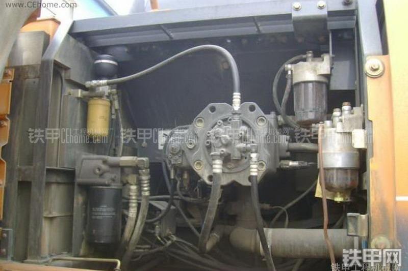 凯斯CX360B挖掘机局部