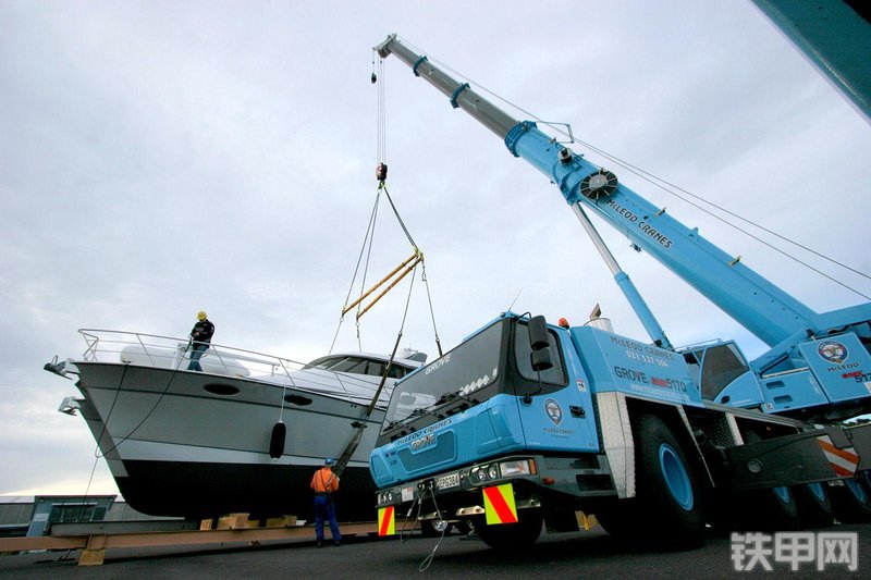 马尼托瓦克GMK5170起重机整机外观