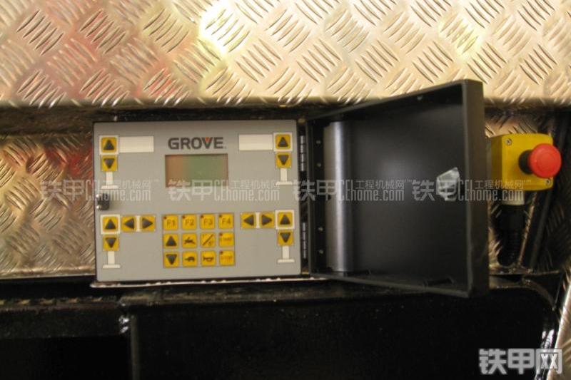 马尼托瓦克GMK6400起重机局部