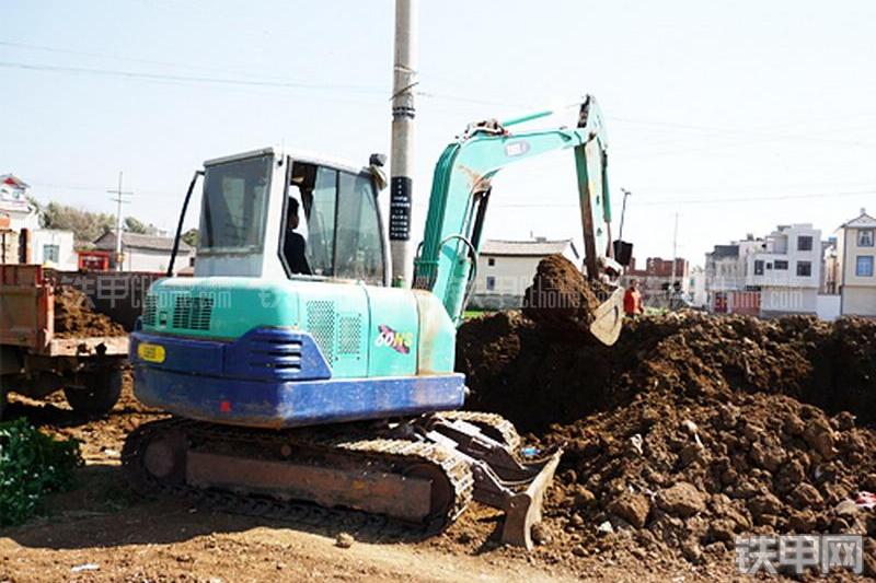 石川岛IHI 65NS挖掘机整机外观