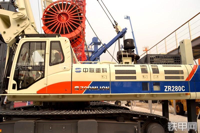 中联重科ZR280C旋挖钻整机外观