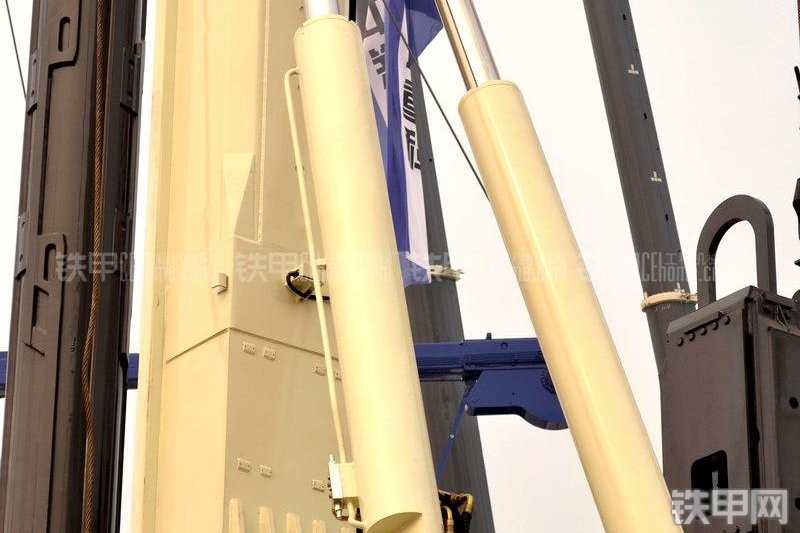 中联重科ZR280C旋挖钻整机外观