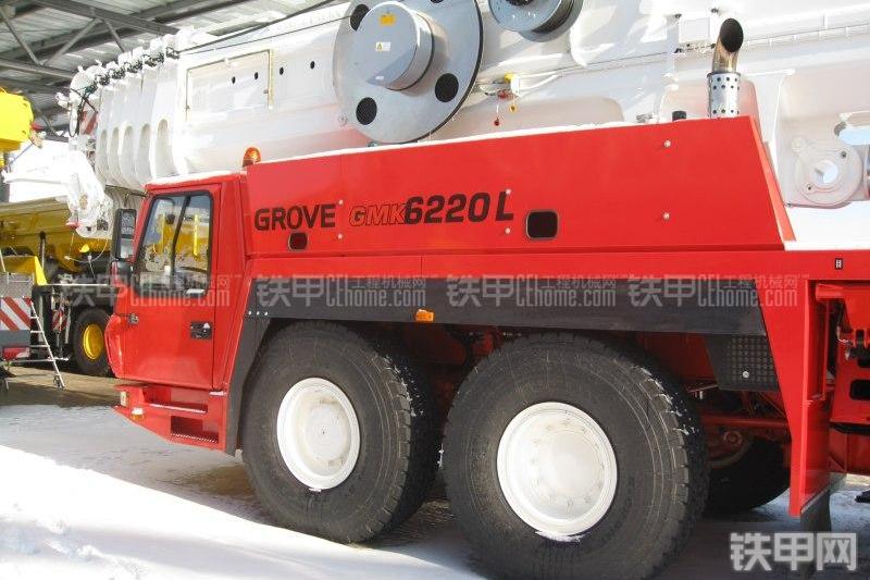 马尼托瓦克GMK6220-L起重机局部