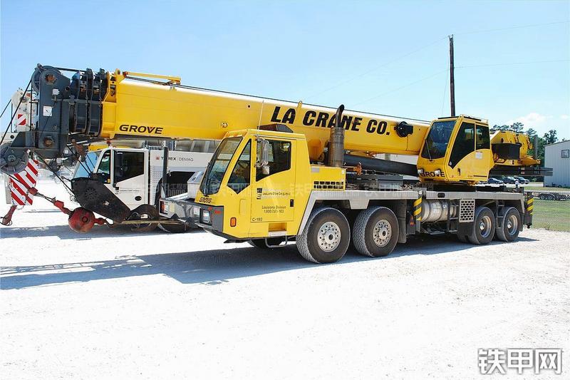 马尼托瓦克TMS800E起重机整机外观