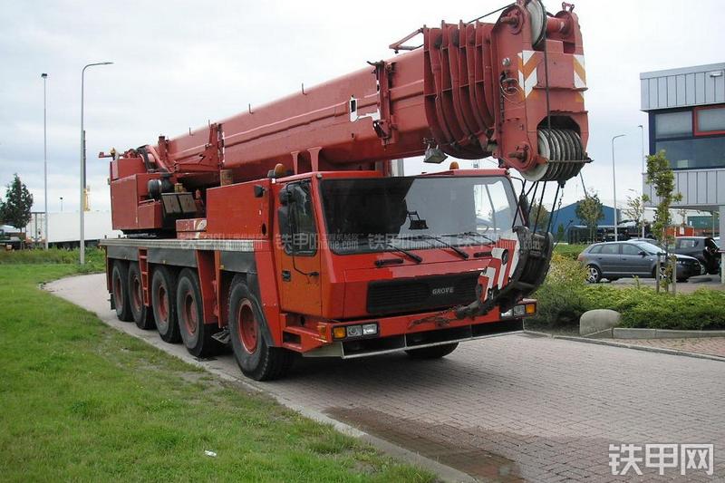 马尼托瓦克GMK5100起重机整机外观