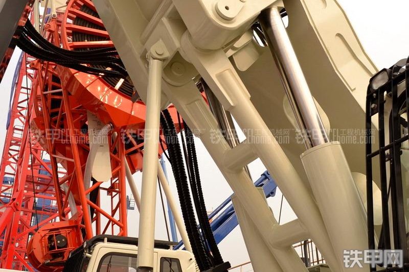 中联重科ZR280C旋挖钻整机外观