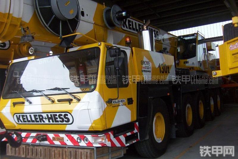 马尼托瓦克GMK5130-1起重机整机外观