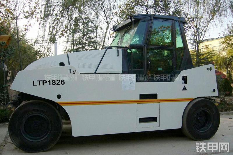 洛阳路通LTP1826压路机整机外观