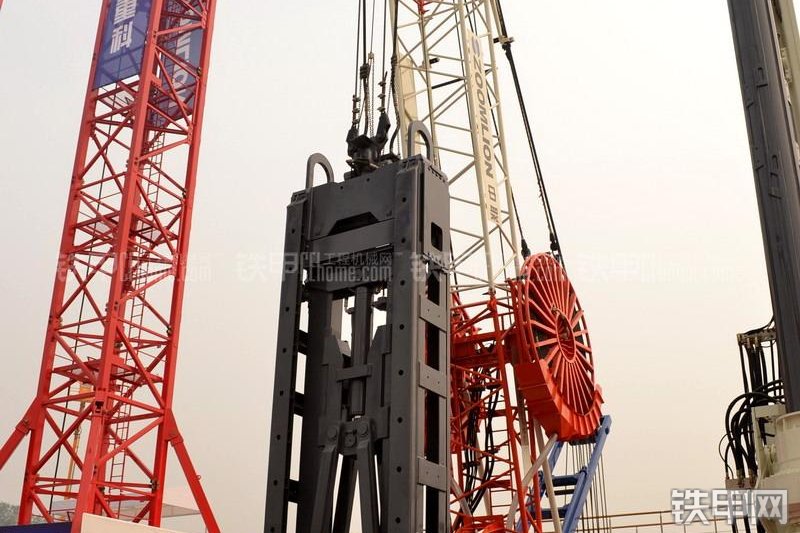 中联重科ZDG450连续墙抓斗整机外观