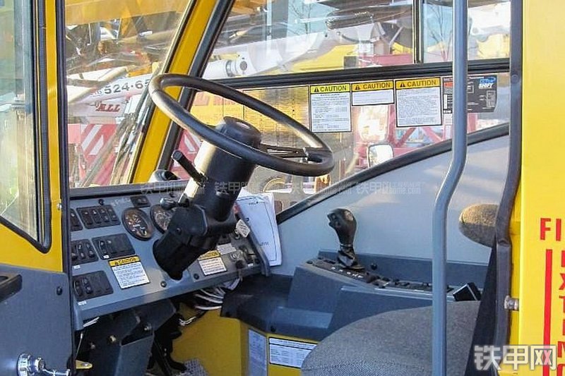 马尼托瓦克TMS800E起重机局部