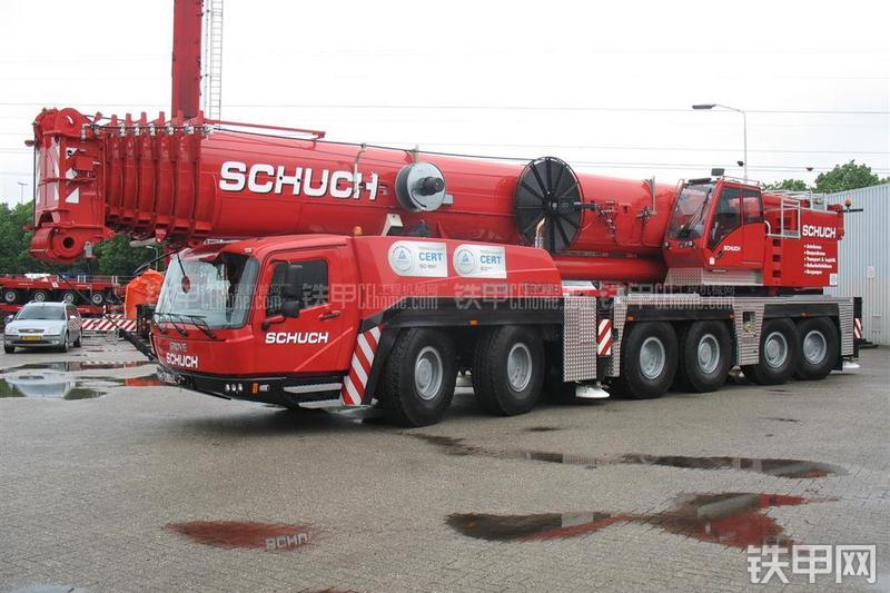 马尼托瓦克GMK6300L起重机整机外观