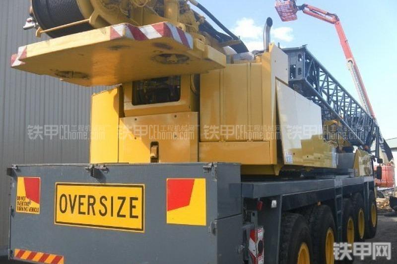 马尼托瓦克GMK5130-1起重机整机外观